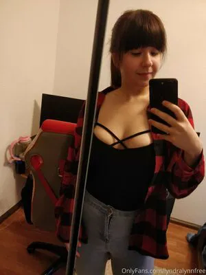 Lyndralynnfree OnlyFans Leaked Free Thumbnail Picture - #TsLuRIfIqf