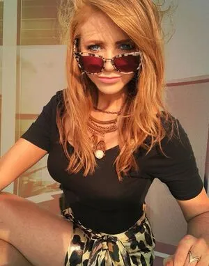Lynn Gilmartin OnlyFans Leaked Free Thumbnail Picture - #H3X89r98vS