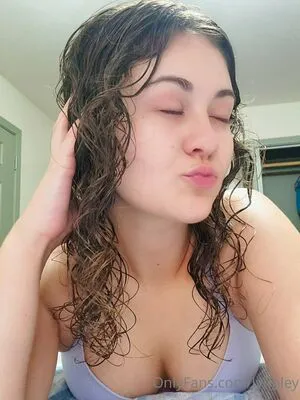 Lynnley OnlyFans Leaked Free Thumbnail Picture - #VuqJujLi96