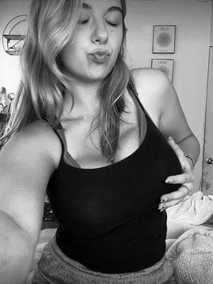 Lynntoria OnlyFans Leaked Free Thumbnail Picture - #WLLnd82rUr