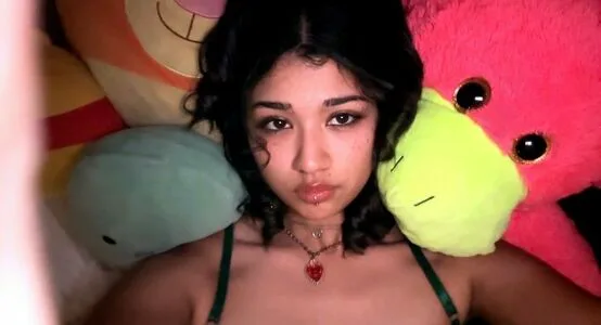 Lynsel OnlyFans Leaked Free Thumbnail Picture - #907MlZ11D8