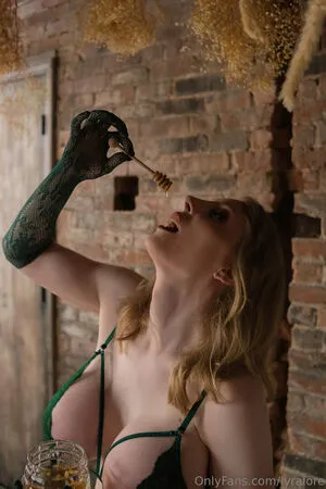 Lyralore OnlyFans Leaked Free Thumbnail Picture - #VSIMjwbfD1