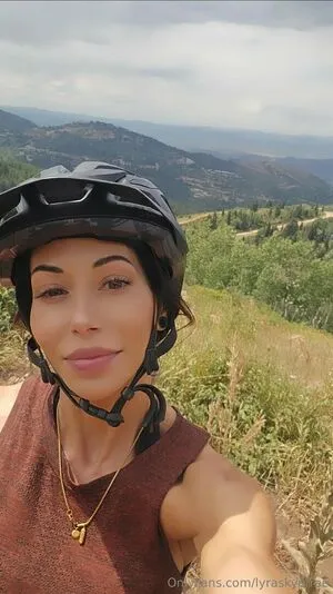 Lyraskyefree OnlyFans Leaked Free Thumbnail Picture - #sXyDMayImc