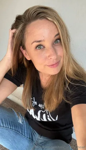 lyric_in_my_head OnlyFans Leaked Free Thumbnail Picture - #Mp6SSuNSzf