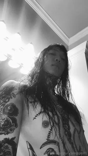 Lyricaleggroll1 OnlyFans Leaked Free Thumbnail Picture - #GBOQnUuLKe