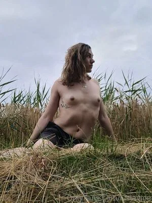 Lysiavice OnlyFans Leaked Free Thumbnail Picture - #vwwWmp5OW1