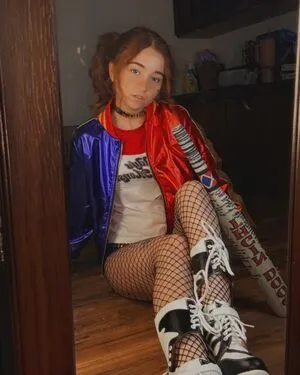 Lyssaurora OnlyFans Leaked Free Thumbnail Picture - #37TeeAL4ad