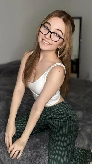 Lyssaurora OnlyFans Leaked Free Thumbnail Picture - #56EeYpzCP5