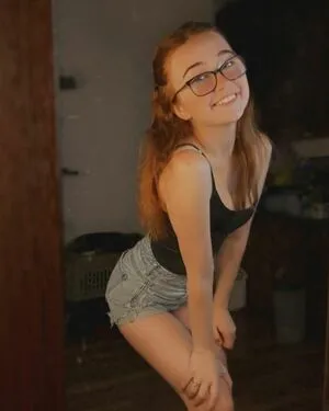 Lyssaurora OnlyFans Leaked Free Thumbnail Picture - #7gP5FAu283