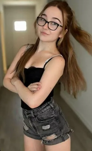 Lyssaurora OnlyFans Leaked Free Thumbnail Picture - #AFGtDf79Zy