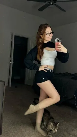 Lyssaurora OnlyFans Leaked Free Thumbnail Picture - #Dx4CjQtF5n