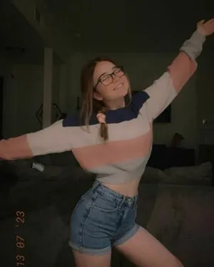 Lyssaurora OnlyFans Leaked Free Thumbnail Picture - #KXuHa4E2py