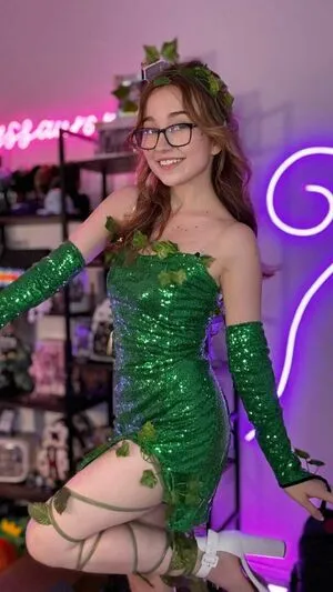 Lyssaurora OnlyFans Leaked Free Thumbnail Picture - #dI3bTta3Pw