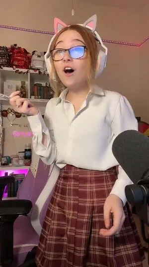 Lyssaurora OnlyFans Leaked Free Thumbnail Picture - #kKZTh3O7eW