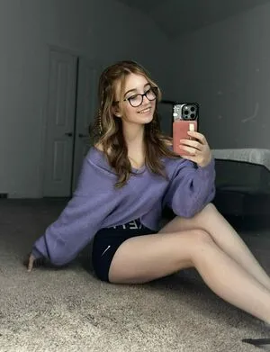 Lyssaurora OnlyFans Leaked Free Thumbnail Picture - #tsgilad7r1