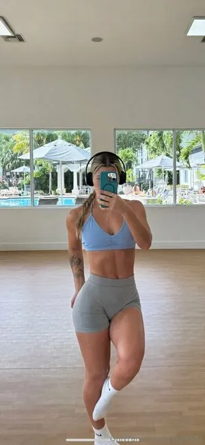 Lyssy3333 OnlyFans Leaked Free Thumbnail Picture - #2RVeN4GabA