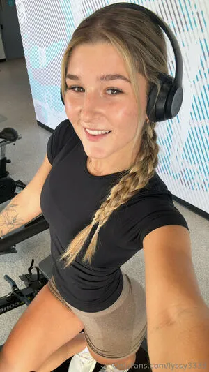 Lyssy3333 OnlyFans Leaked Free Thumbnail Picture - #CB9pcRP05R
