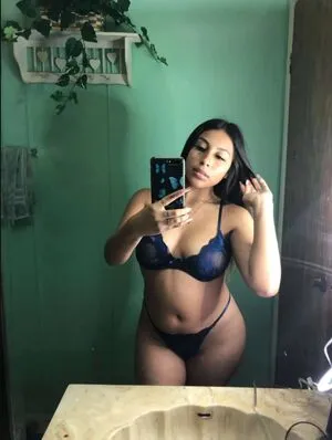 Lytzirose OnlyFans Leaked Free Thumbnail Picture - #0mCwyjGlct