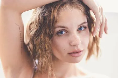 lyubovvomne OnlyFans Leaked Free Thumbnail Picture - #0LuDNErhkx