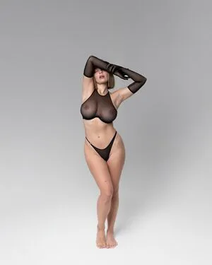 lyubovvomne OnlyFans Leaked Free Thumbnail Picture - #4Azv5Juch7