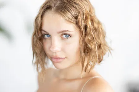 lyubovvomne OnlyFans Leaked Free Thumbnail Picture - #C3IJJ7ON3V