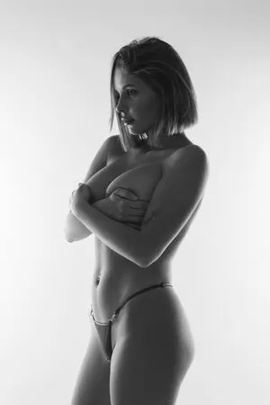 lyubovvomne OnlyFans Leaked Free Thumbnail Picture - #SHUMUpzoay