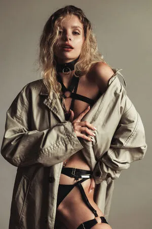 lyubovvomne OnlyFans Leaked Free Thumbnail Picture - #Sq7e45UvP5