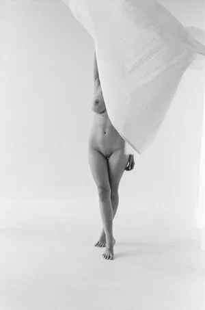 lyubovvomne OnlyFans Leaked Free Thumbnail Picture - #XXQdV9BL6l