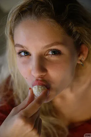 lyubovvomne OnlyFans Leaked Free Thumbnail Picture - #dWmYIdCQ9f