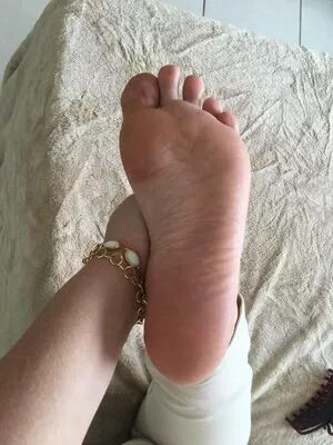 Lyz Feet OnlyFans Leaked Free Thumbnail Picture - #PEJjJ561Oz