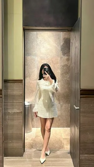 Lzlsdr OnlyFans Leaked Free Thumbnail Picture - #Qc4PowSfbd