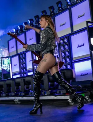 Lzzy Hale OnlyFans Leaked Free Thumbnail Picture - #2TcOPCeMZd