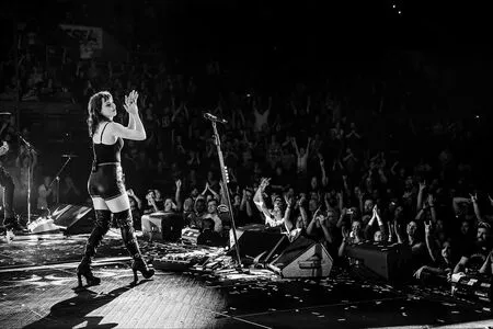Lzzy Hale OnlyFans Leaked Free Thumbnail Picture - #2Uwl3nTEIB
