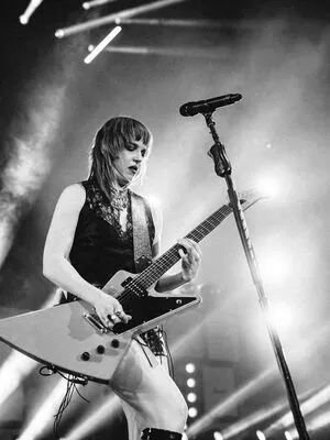Lzzy Hale OnlyFans Leaked Free Thumbnail Picture - #Gi7euZS2Hx