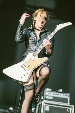 Lzzy Hale OnlyFans Leaked Free Thumbnail Picture - #nPLCpwl5Wo