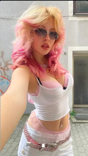 M Avrelia OnlyFans Leaked Free Thumbnail Picture - #nazFAFYSPv