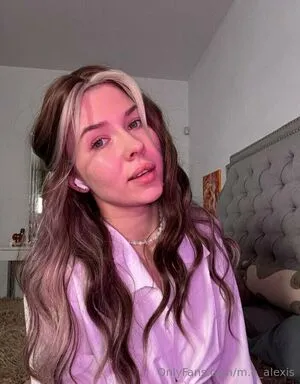 M E Alexis OnlyFans Leaked Free Thumbnail Picture - #Za3VOBkFFH