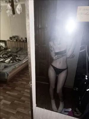 M Uselessbeauty OnlyFans Leaked Free Thumbnail Picture - #32yMiXwDnb