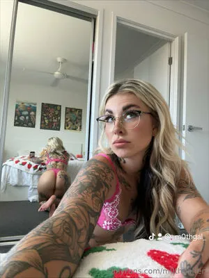 M0thgalren OnlyFans Leaked Free Thumbnail Picture - #4kCIuLIky5