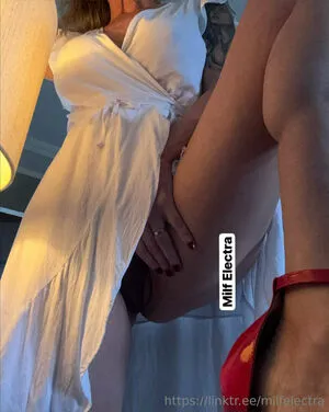 M1lf Electra OnlyFans Leaked Free Thumbnail Picture - #CEe2pxsfHt