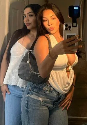 M1lfymomma OnlyFans Leaked Free Thumbnail Picture - #4PYVw5ZJNw