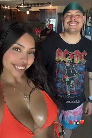 M1lfymomma OnlyFans Leaked Free Thumbnail Picture - #PVV6KcCzUk