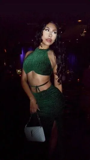 M1lliondollabae OnlyFans Leaked Free Thumbnail Picture - #vq8XnWHpFz