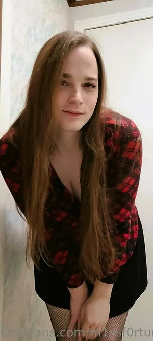 M1ssf0rtun3 OnlyFans Leaked Free Thumbnail Picture - #g7y0v1Q6R5