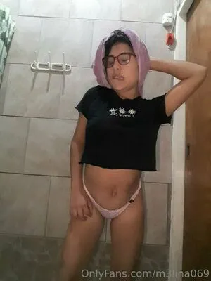 M3lina069 OnlyFans Leaked Free Thumbnail Picture - #FU1wik7sAv