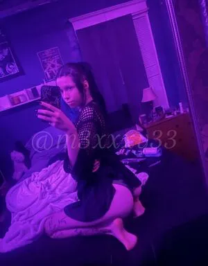 M3xxxy33 OnlyFans Leaked Free Thumbnail Picture - #wsH007ejL4