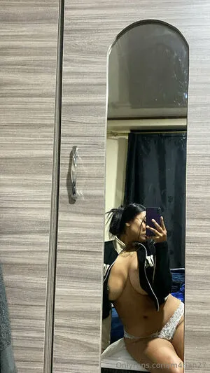 M4rian27 OnlyFans Leaked Free Thumbnail Picture - #0L3gdofgtB