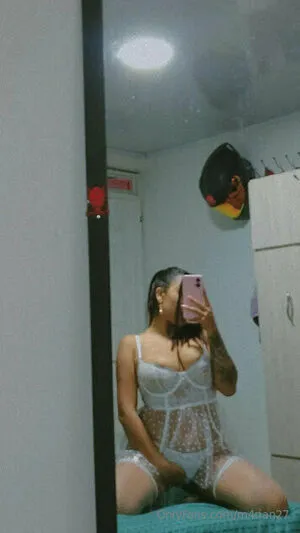 M4rian27 OnlyFans Leaked Free Thumbnail Picture - #L0nTzeMnCI