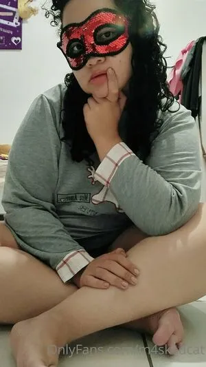 M4skedcat OnlyFans Leaked Free Thumbnail Picture - #xKX5Bvn32k