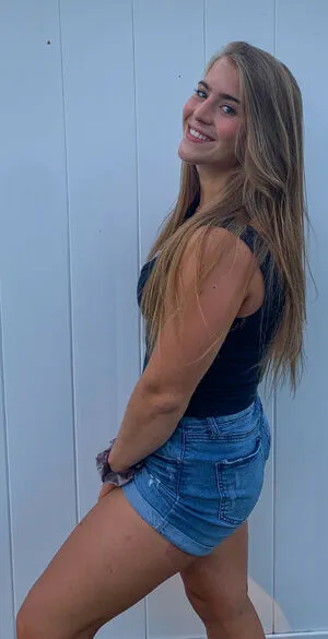 Mackenzie Alstrom OnlyFans Leaked Free Thumbnail Picture - #FHGMKrqkVo
